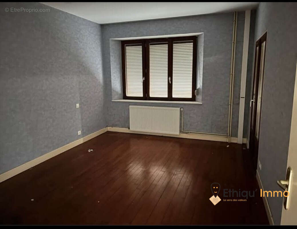 Maison 234 m² à Arrentieres  - photo 4
