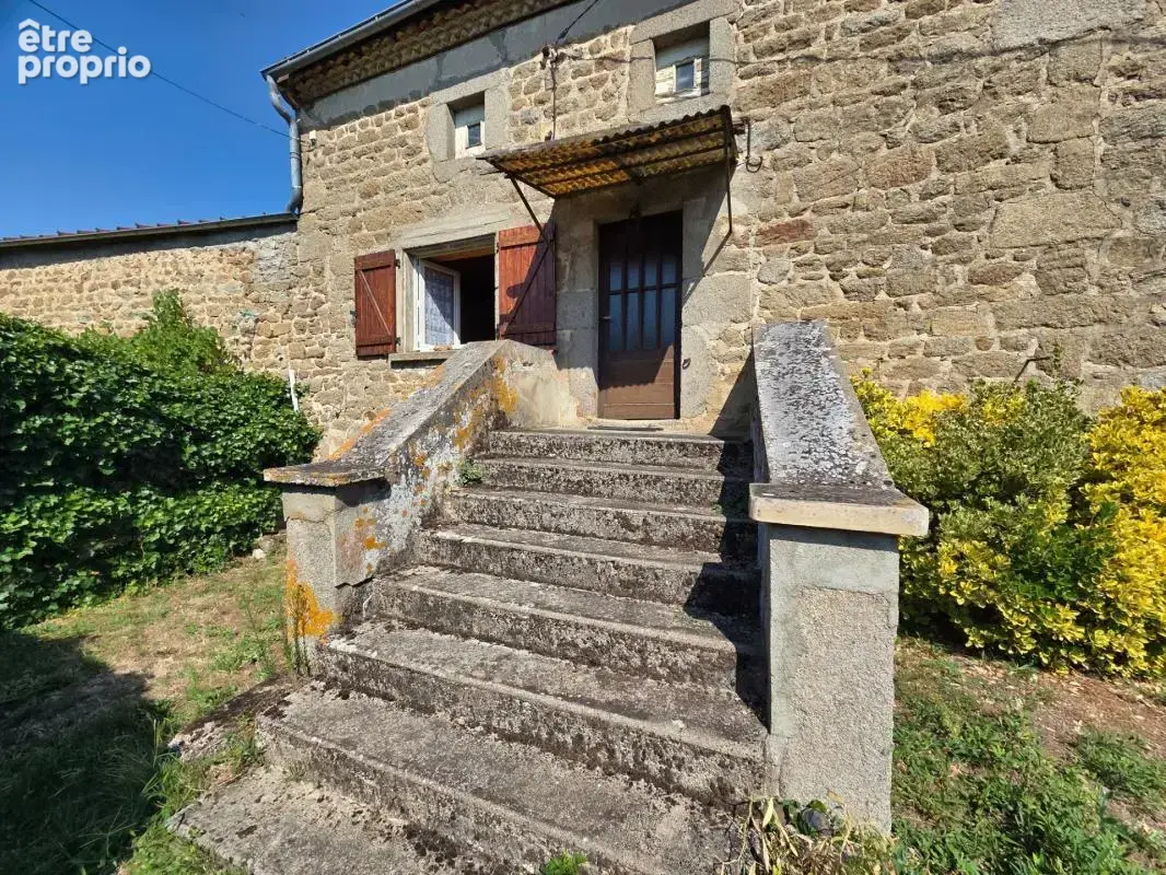 *** exclusivite ***  à renover - maison en pierre avec jardinet et dependances *** isserteaux 63270 *** - photo 16