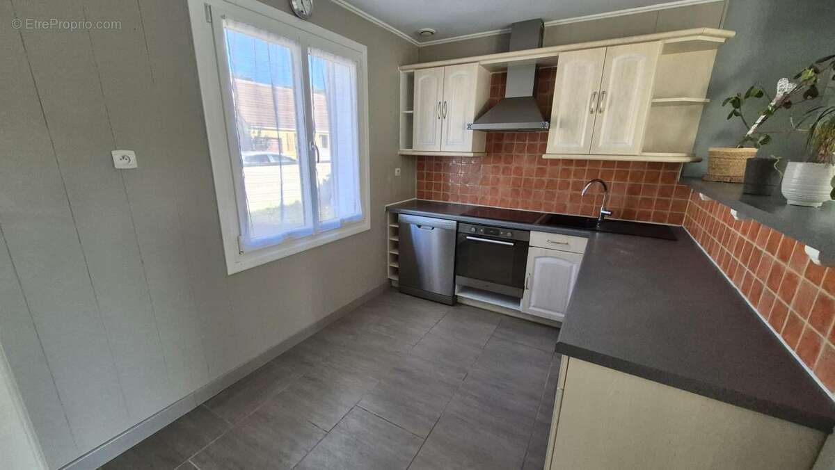 Maison à ROEZE-SUR-SARTHE