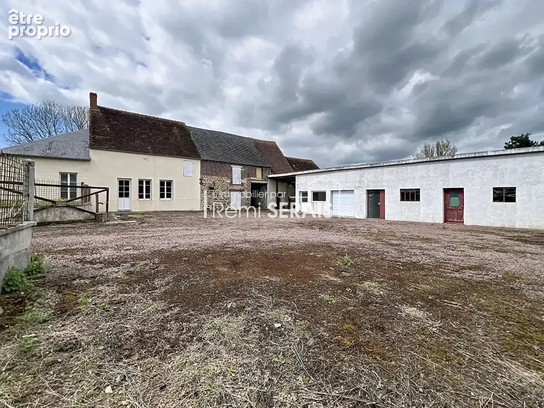 Corps de ferme à rénover avec plus de 4 hectares - photo 10