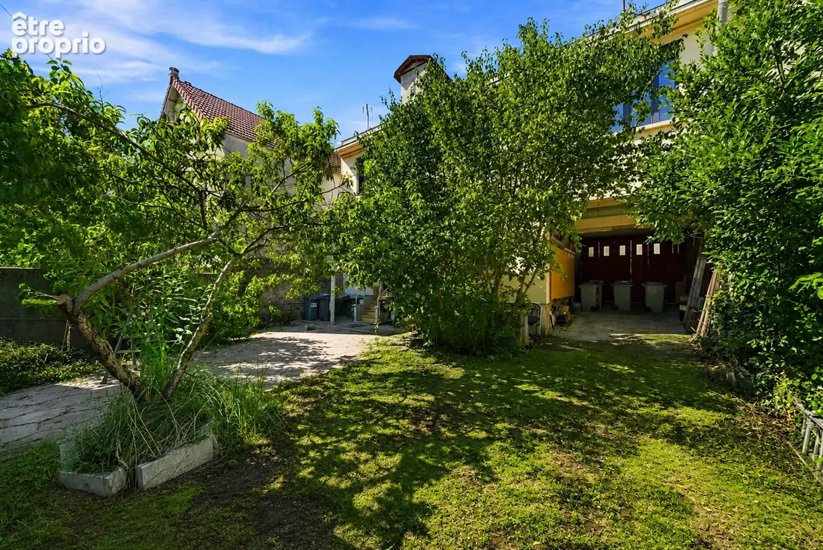 BAGNEUX  - Maison familiale 7 pièces de 136 m² avec jardin + atelier indépendant de 162 m² - photo 3