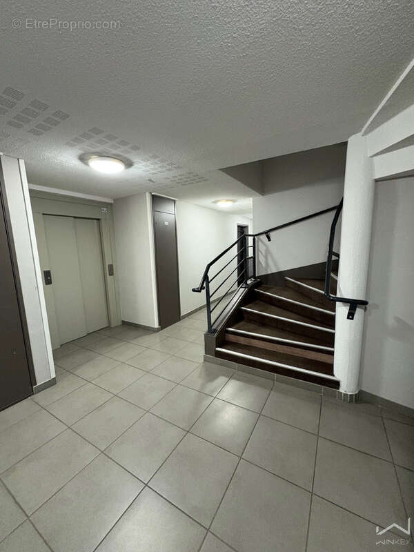 Appartement à FOLLAINVILLE-DENNEMONT