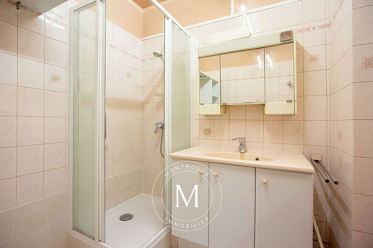 Appartement à MONTROUGE