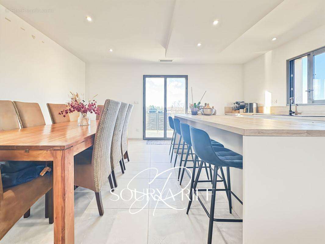 Villa contemporaine avec piscine et sous-sol exceptionnel - photo 17
