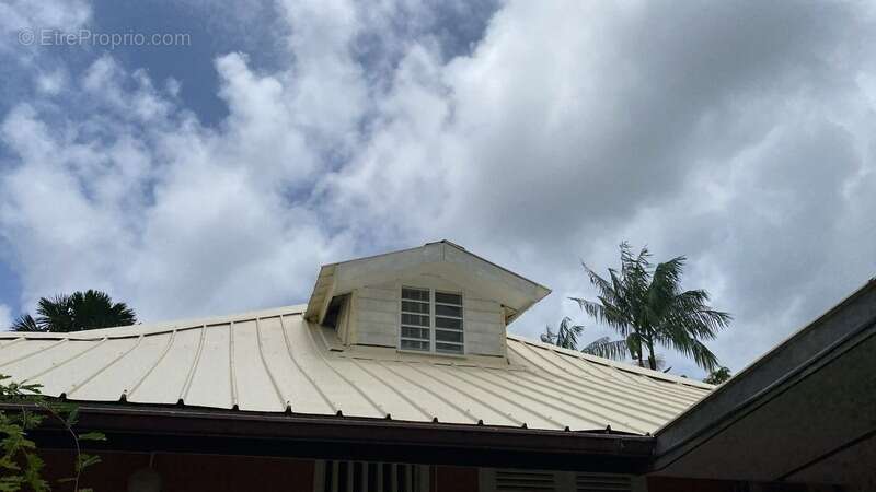 Maison à REMIRE-MONTJOLY