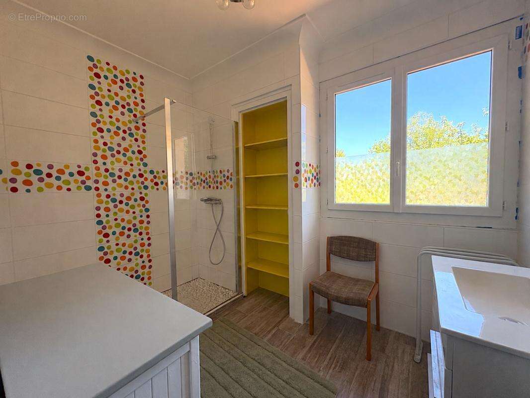 Maison à vendre 6 pièces 235m2 avec dépendance Proche MONT-DE-MARSAN (40) - photo 17