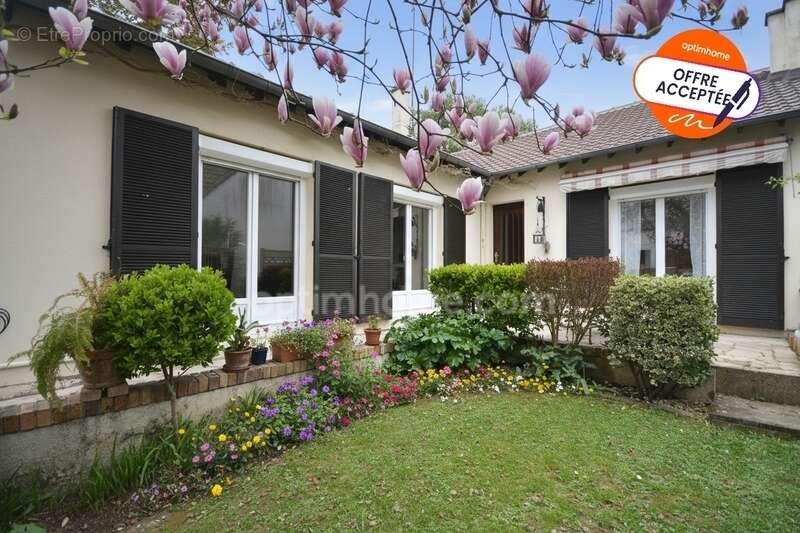 Maison à SAINT-REMY-LES-CHEVREUSE