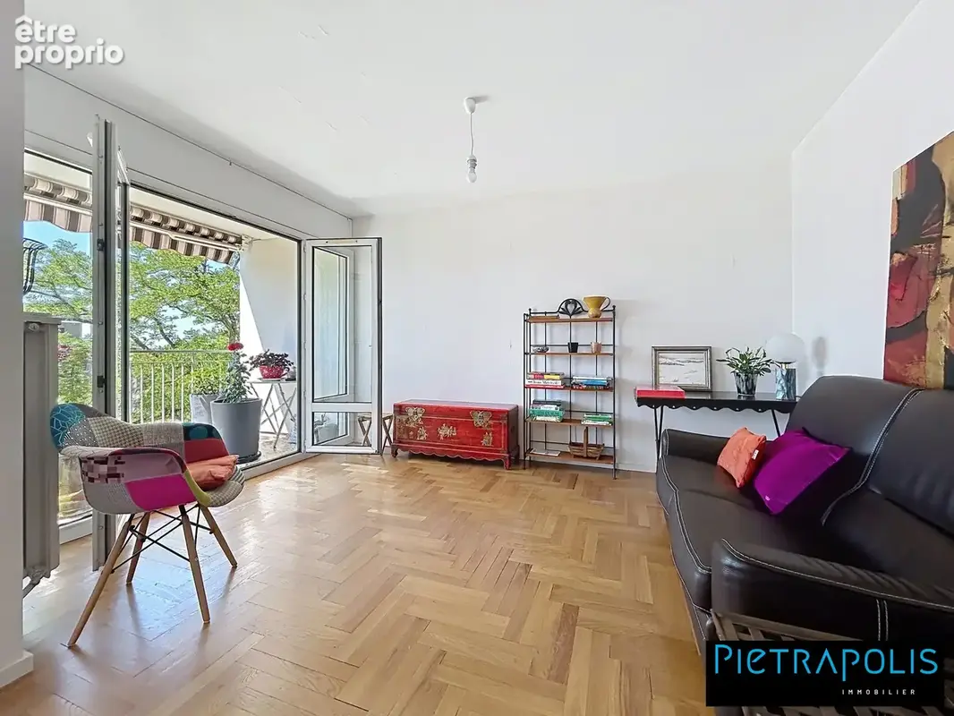 Appartement 6 pièces 112 m² à vendre à Sainte-Foy-Les-Lyon (69110) - photo 4