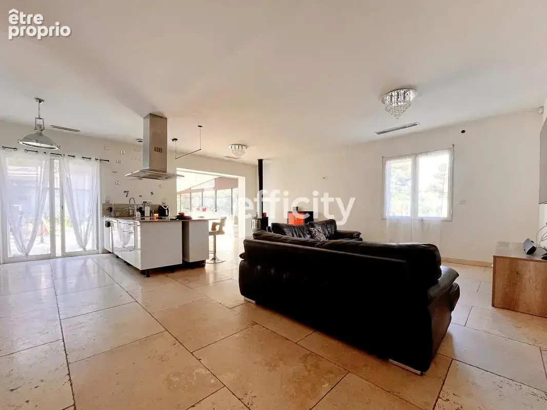 Maison 7 pièces 305 m² à vendre à Allauch (13190) - photo 4