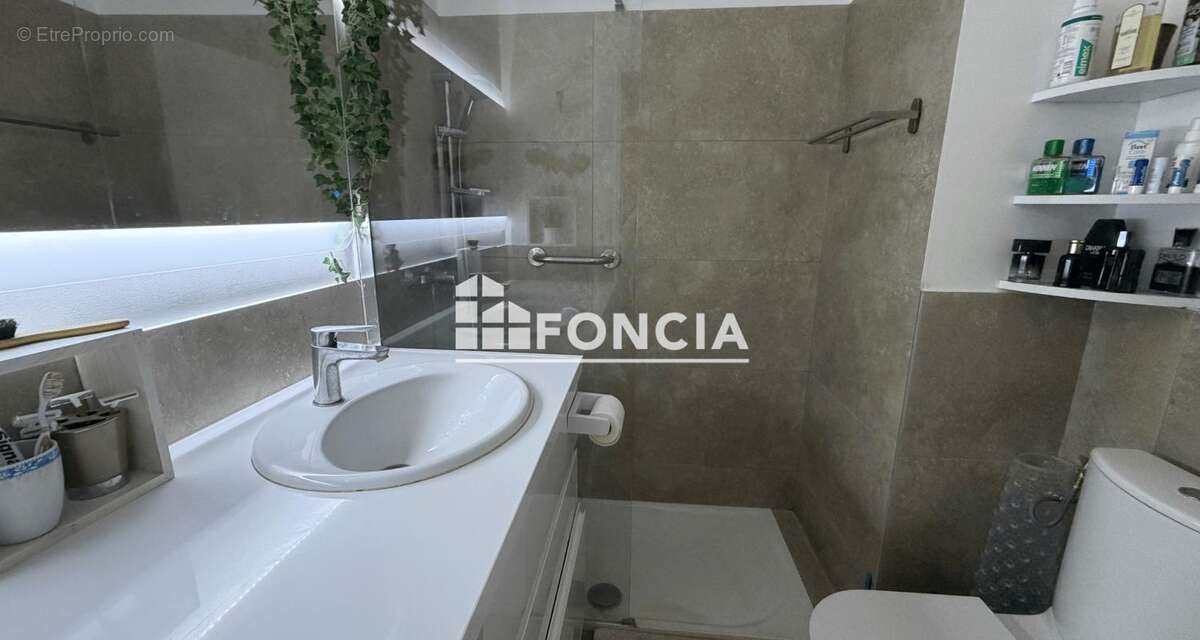 Appartement à HYERES