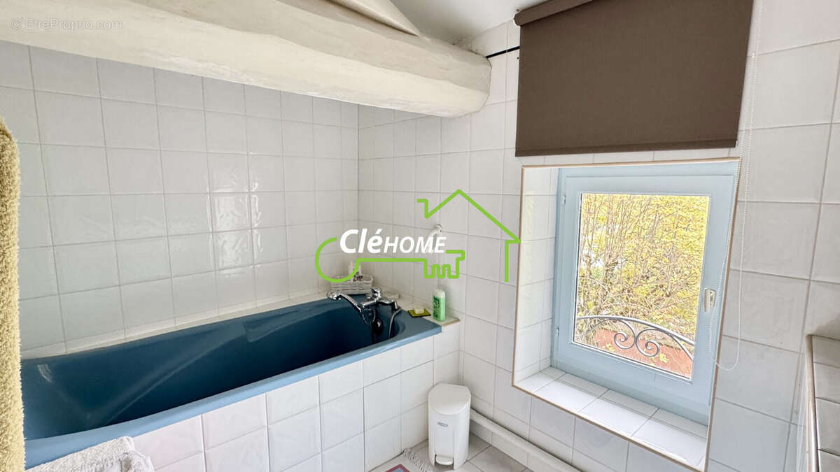 Maison 320 m² à Fleurieux-Sur-L'arbresle  - photo 7