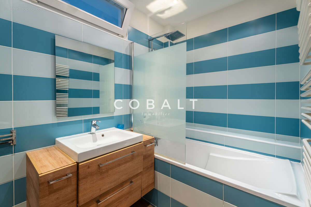 Appartement à SURESNES