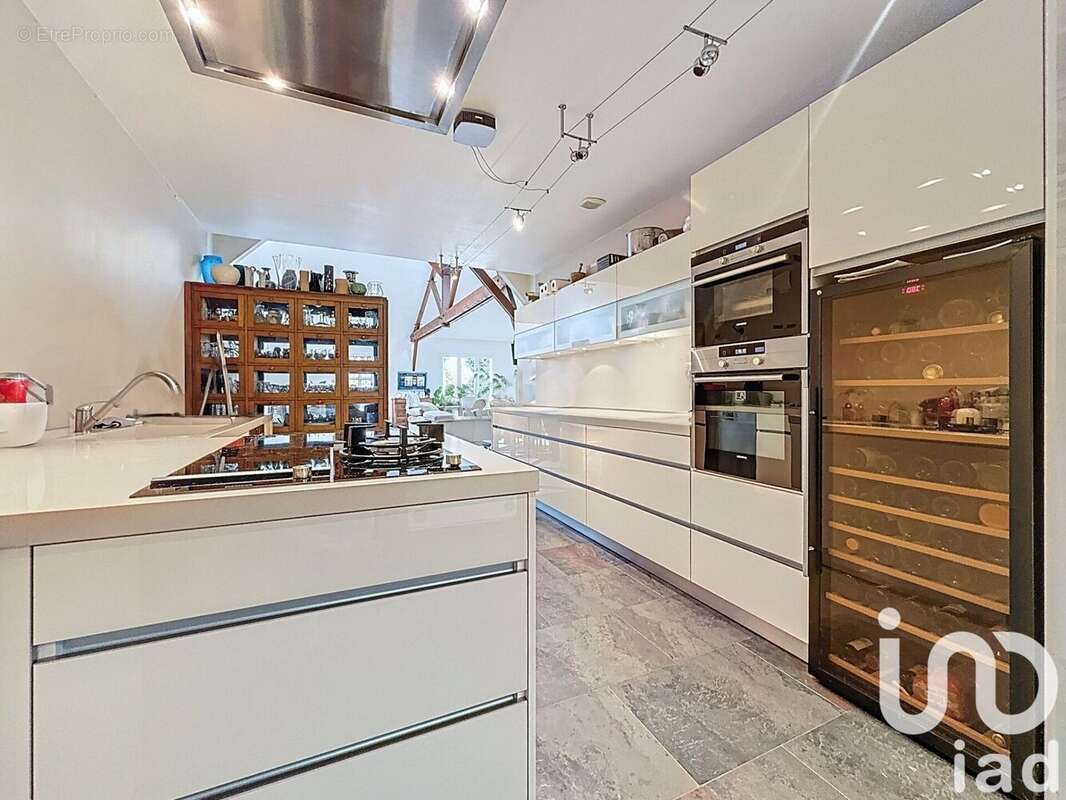 Photo 3 - Maison à SAINTRY-SUR-SEINE