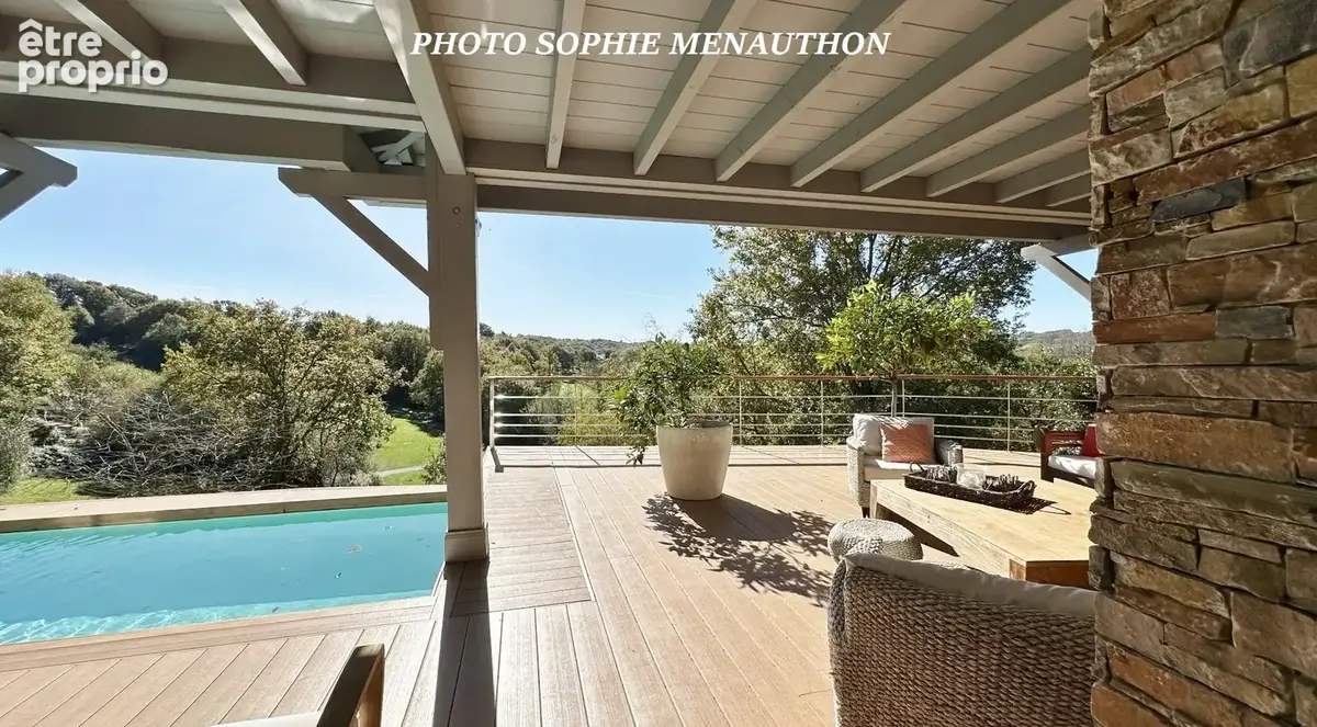 Villa d'architecte de type t6 de 240 m2 avec piscine - photo 2