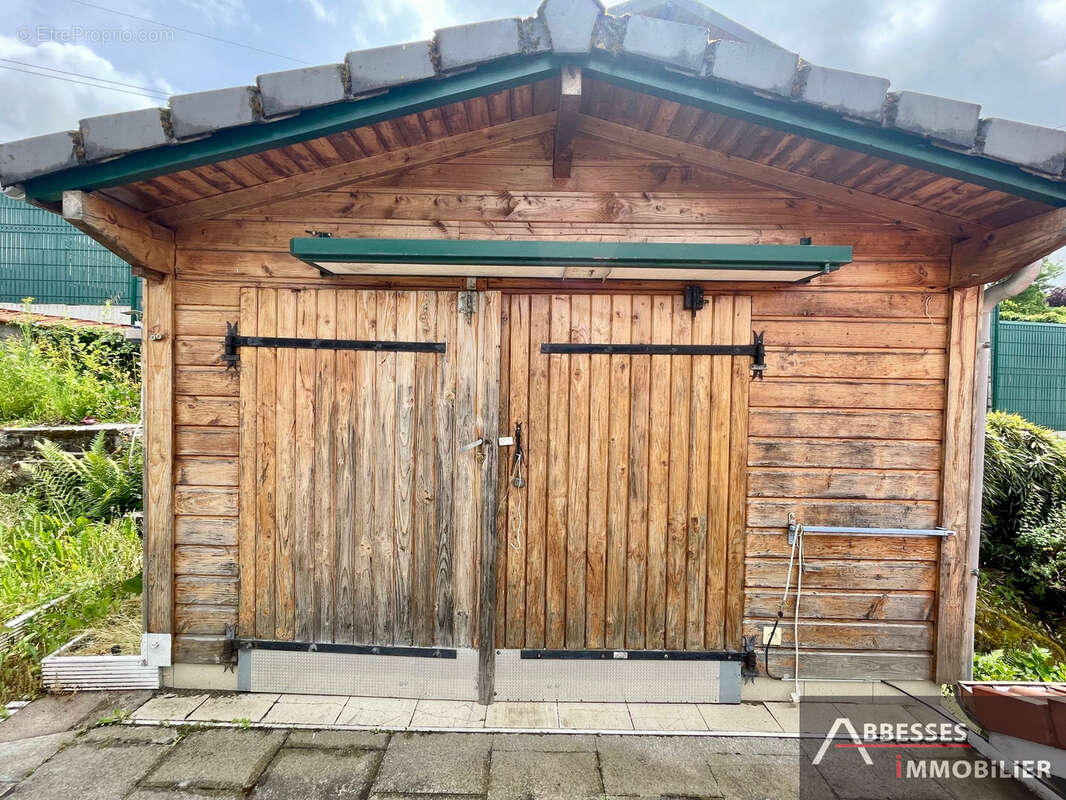EN EXCLUSIVITÉ : SAINT NABORD - Pavillon de plain pied avec terrasse et garage - photo 16