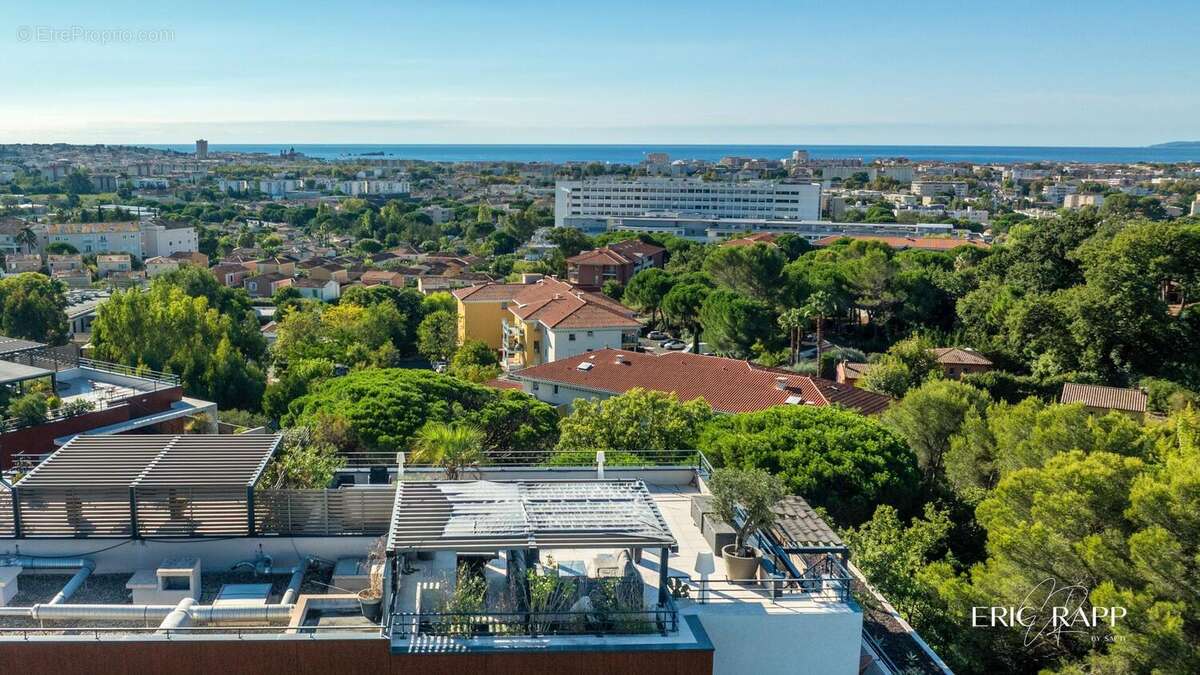 Photo 2 - Appartement à FREJUS