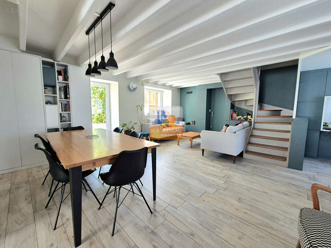 Maison à BOUGUENAIS