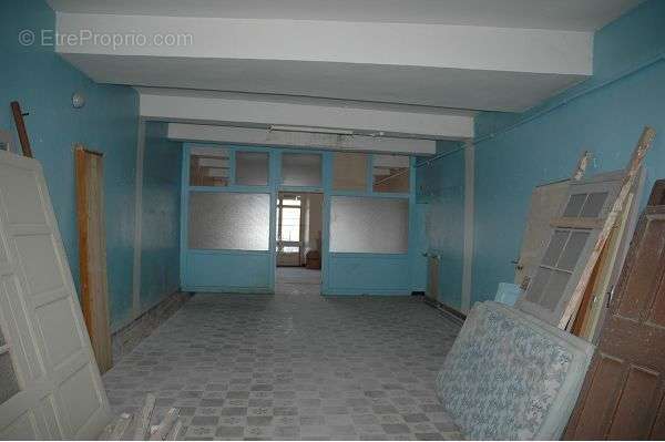 Commerce à SAINT-HIPPOLYTE-DU-FORT