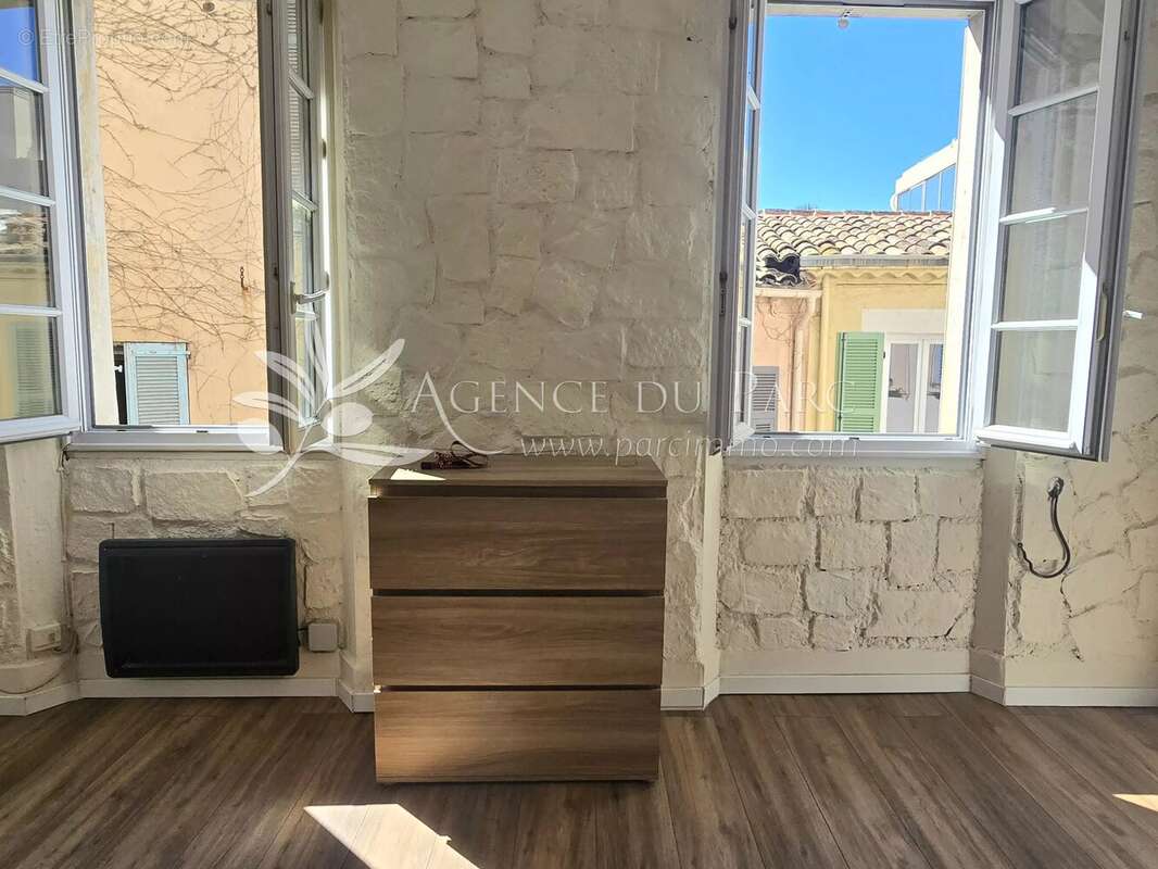 Appartement à LE CANNET