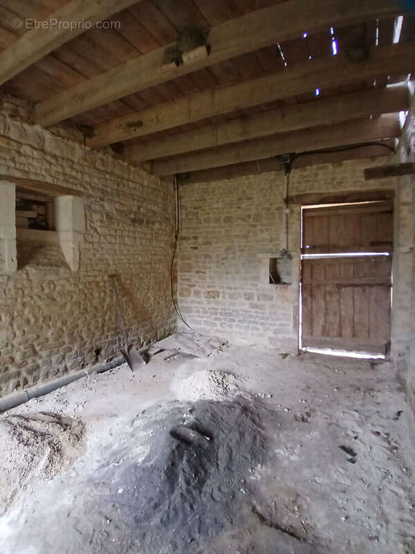 Maison à LAIZE-LA-VILLE