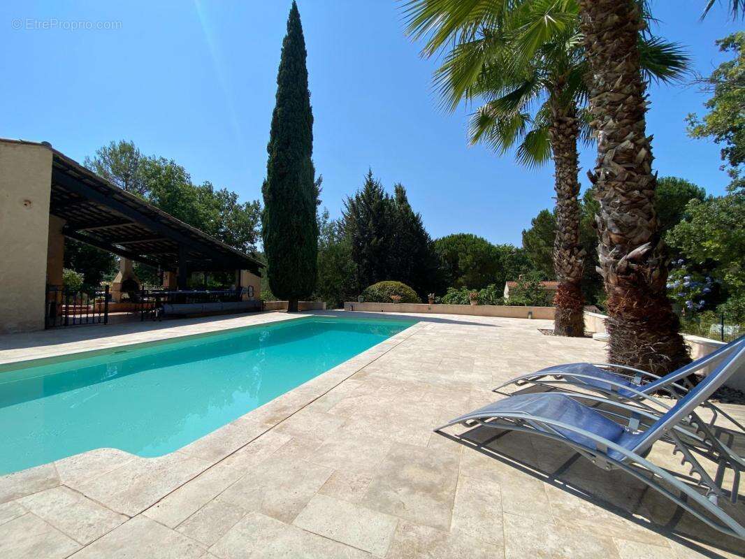 Beau potentiel, au calme et parfaitement entretenue ! - photo 3