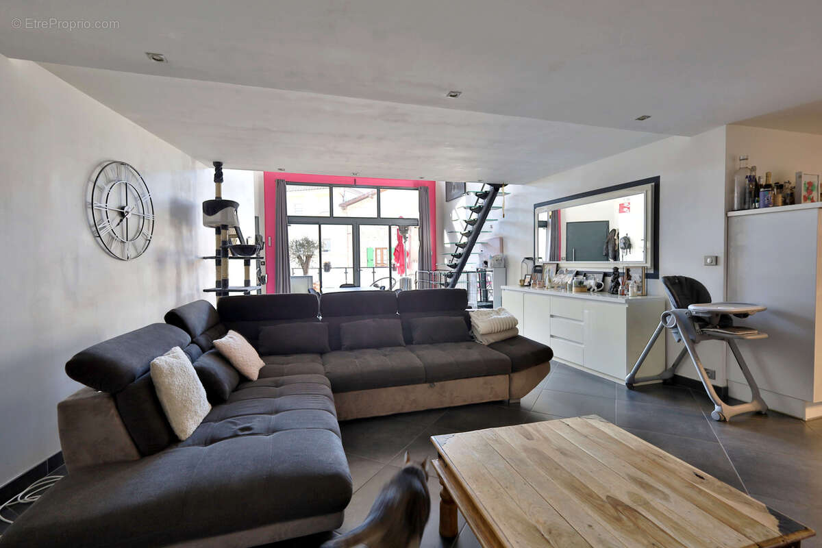 Appartement à MOIDIEU-DETOURBE