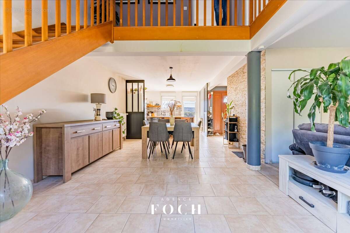 Maison à ECROUVES