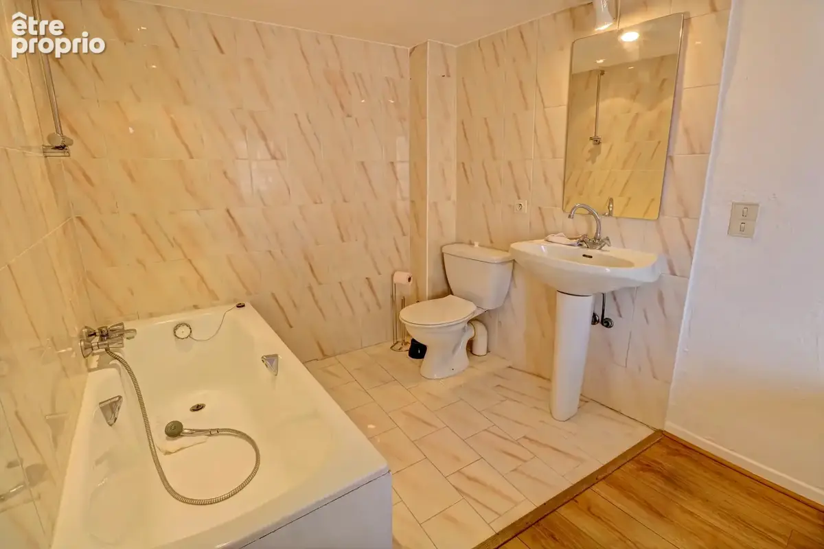 Appartement meublé Haut-de-Cagnes avec balcon et vue mer - photo 12