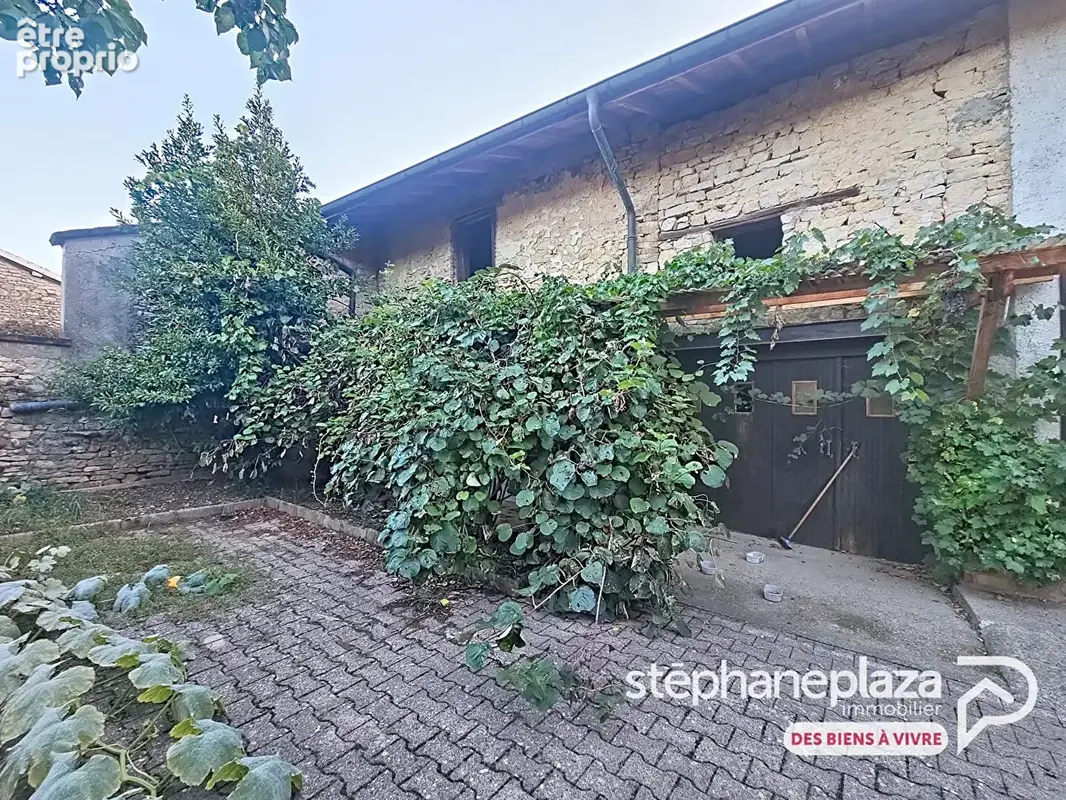 Grange à rénover sur Tossiat avec extérieur-Lot 1 - photo 1