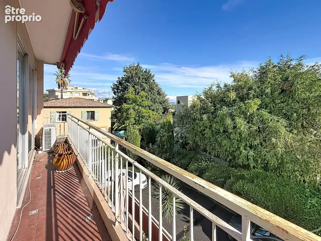 Antibes - Quartier du Puy - 4 Pièces 81m2 - vue mer - photo 8