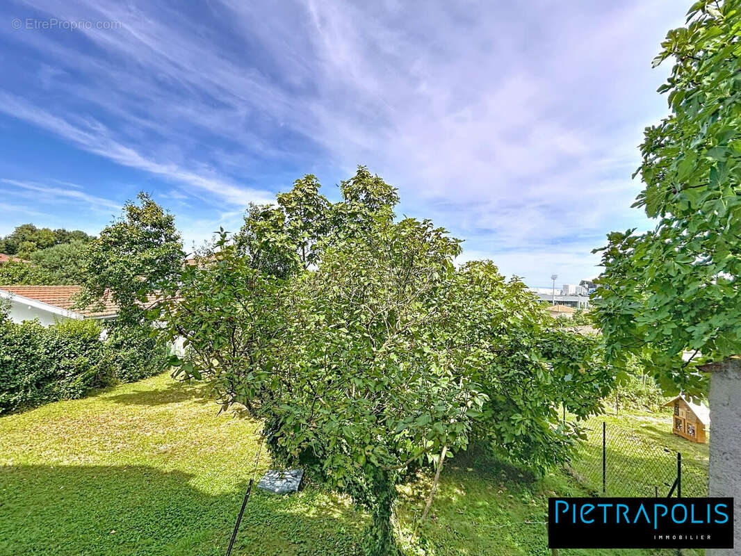 Maison à DECINES-CHARPIEU