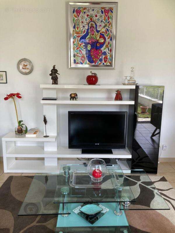 A 7 kms de Saint-André de Cubzac ,au calme à La Lande de Fronsac ,découvrez cette maison R+1  en pierre 1900  d'environ 101 m² h - photo 9