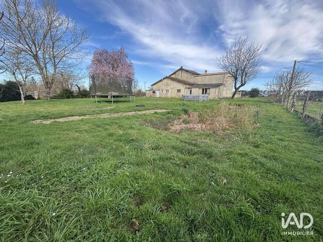 Maison 151 m² à Saint-Germier  - photo 7