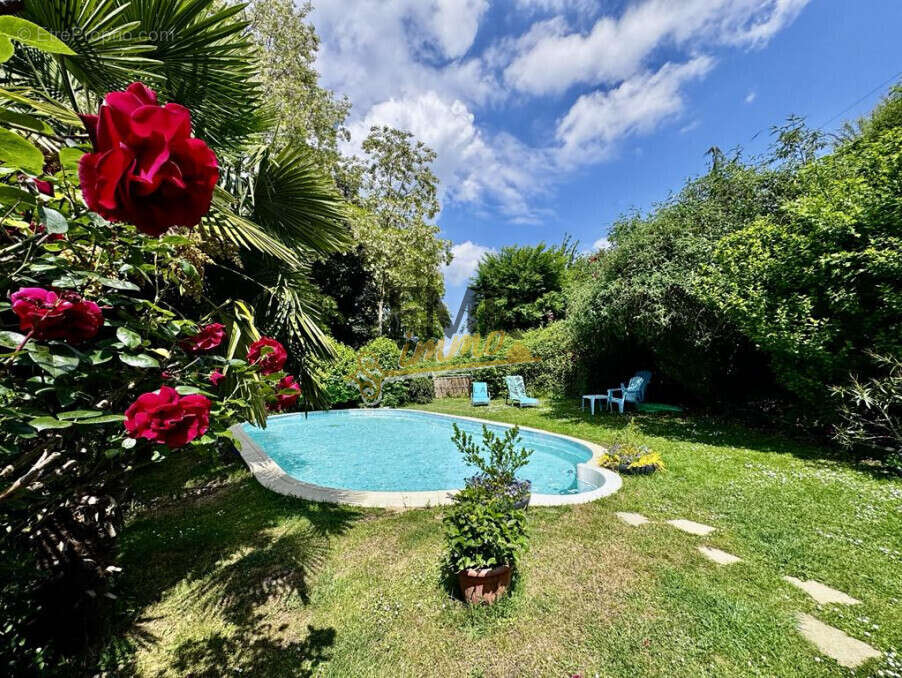Maison à MAGNY-LA-CAMPAGNE