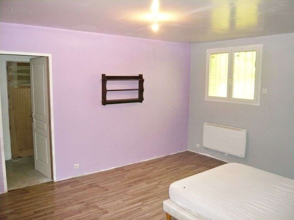 Maison à SAINT-MICHEL-DE-MONTAIGNE