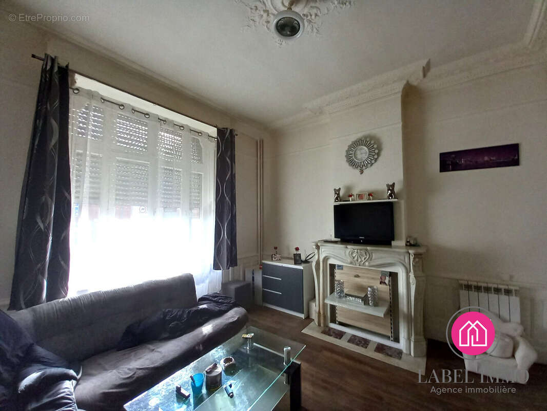 Logement 1 - Appartement à WAZIERS