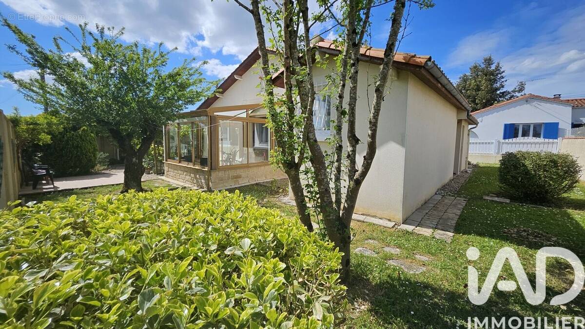 Photo 1 - Maison à SAUJON