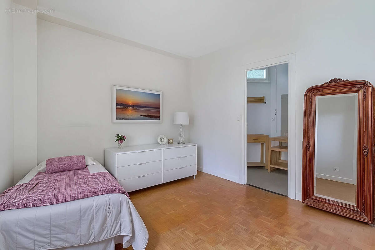 Appartement à PARIS-12E