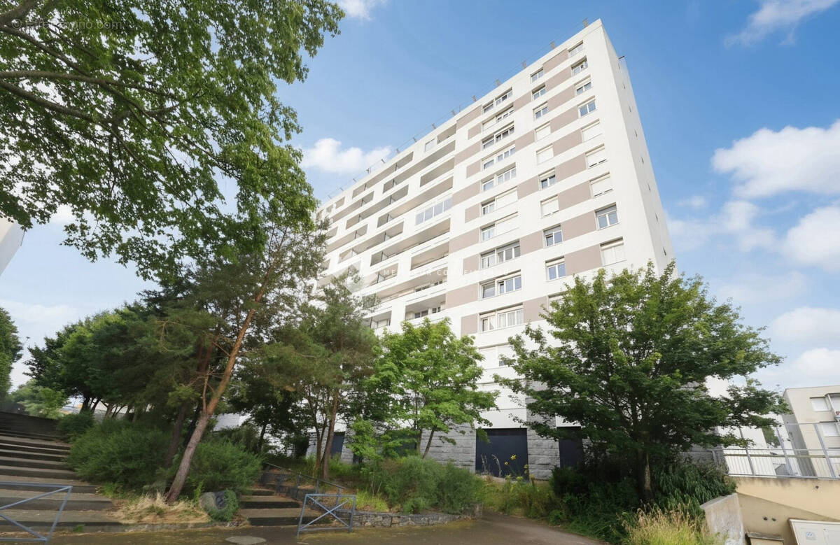 Appartement 80 m² à Saint-Brieuc  - photo 9