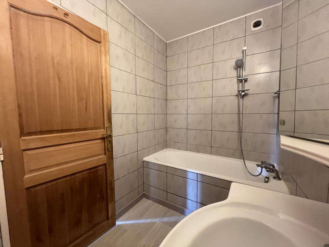 Appartement à MARSEILLE-8E