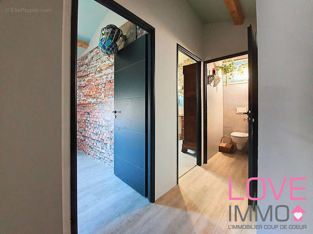 Maison à LA TOUR-DU-PIN