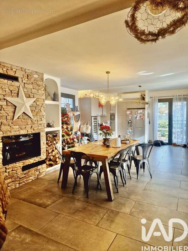 Photo 3 - Maison à SEPTEMES-LES-VALLONS