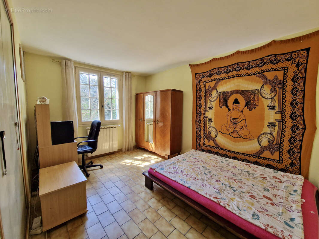 Maison à ROBION