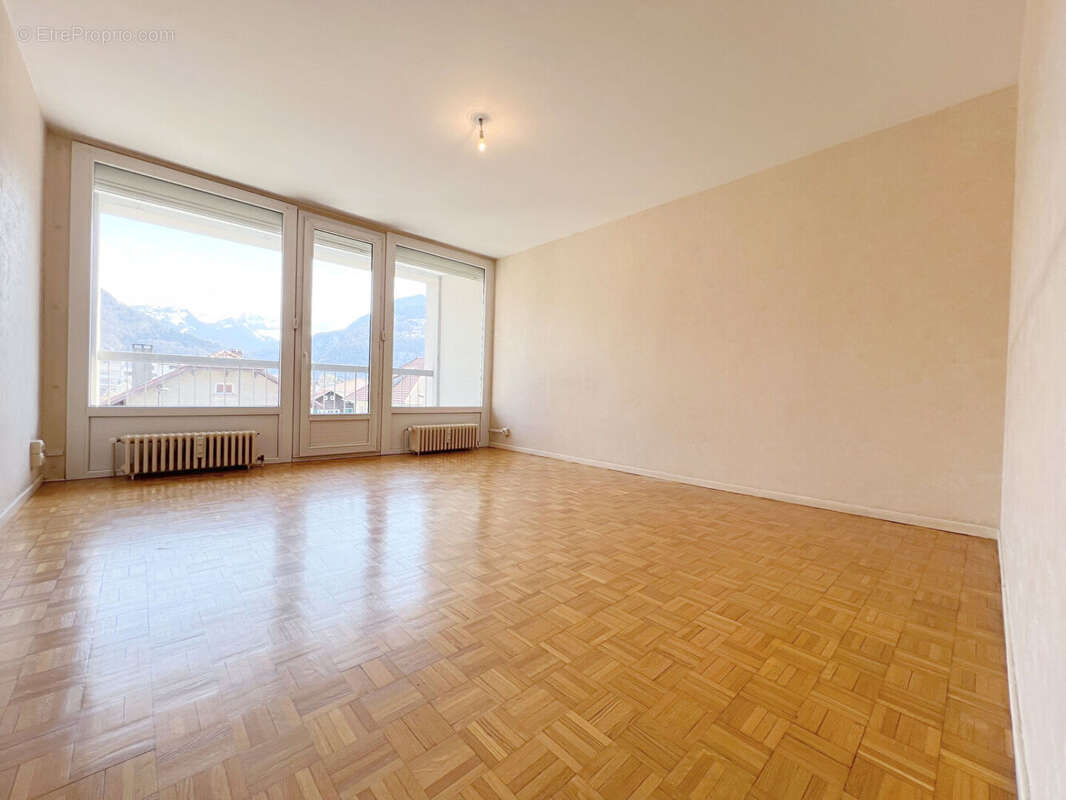 Appartement à CLUSES