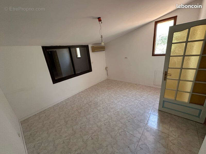 Maison à COURNONSEC