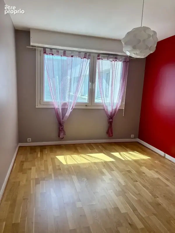 Quimper   appartement t3 avec balcon, belle vue degagee et parking privatif - photo 6