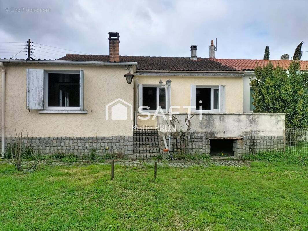 Photo 1 - Maison à SAINTES