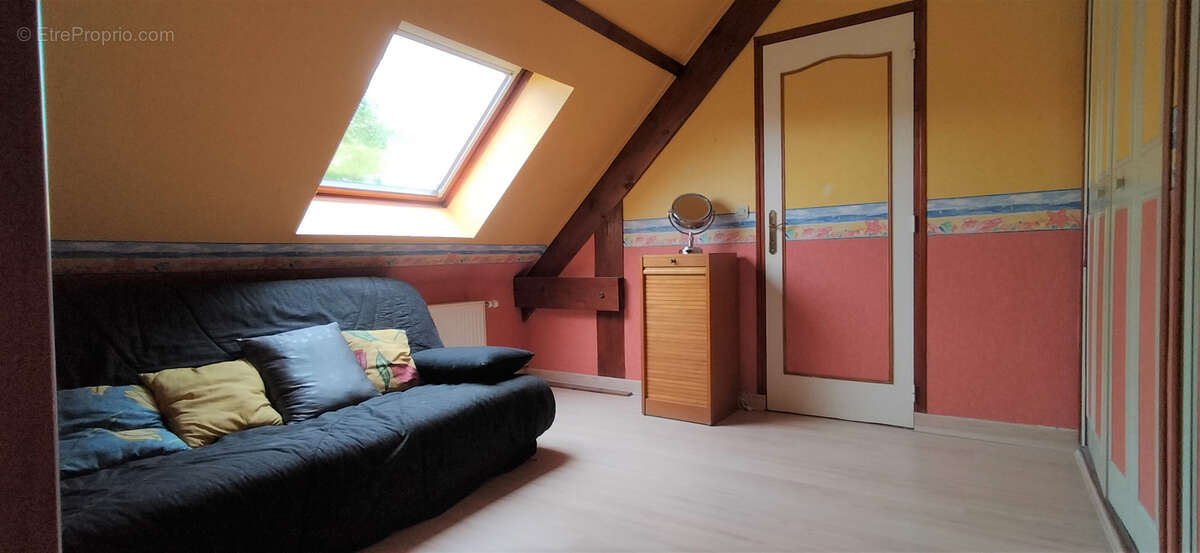 Maison à LA VILLE-DU-BOIS