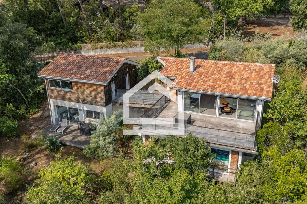 Maison à LACANAU