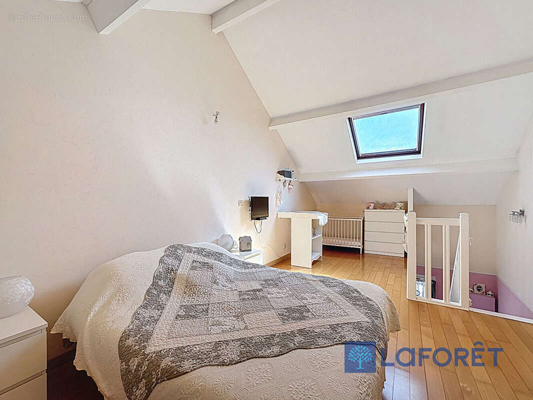 Appartement à CHEPTAINVILLE